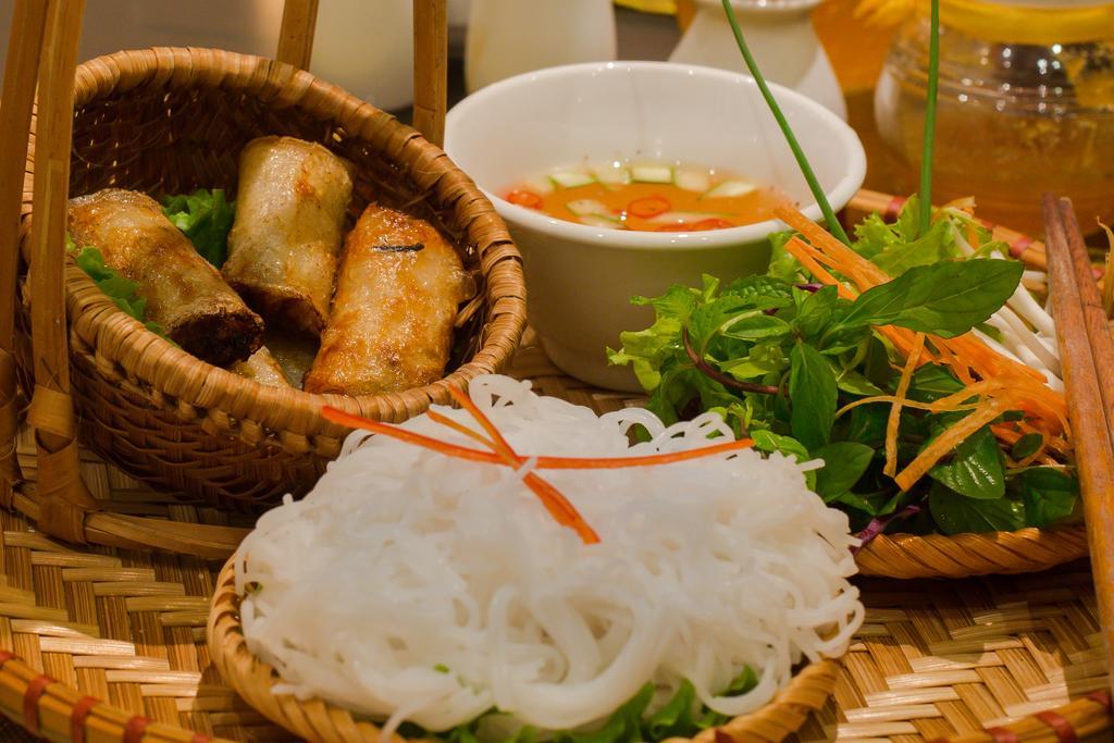 Viet View Hotel & Spa Ханой Екстериор снимка