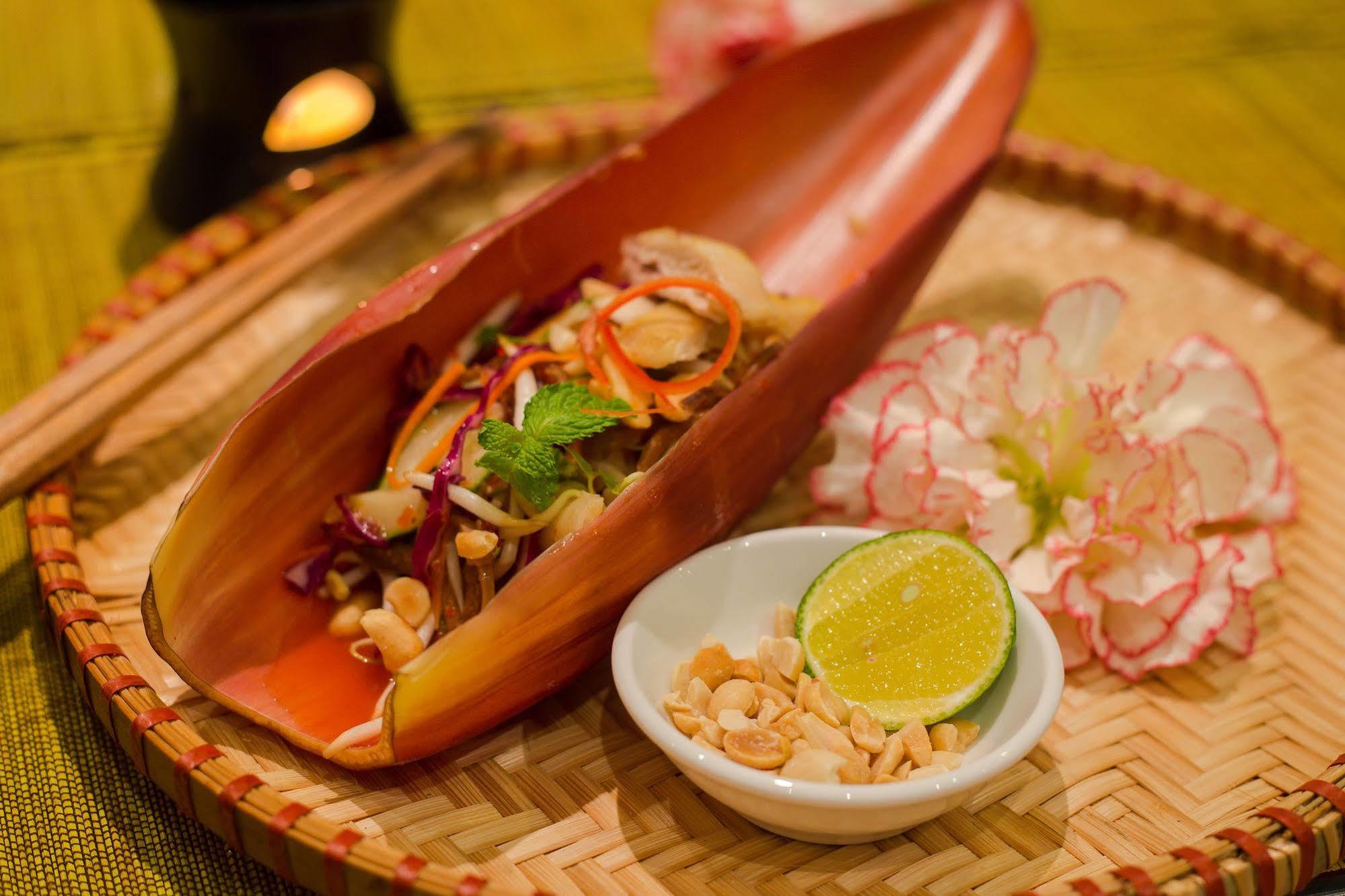 Viet View Hotel & Spa Ханой Екстериор снимка